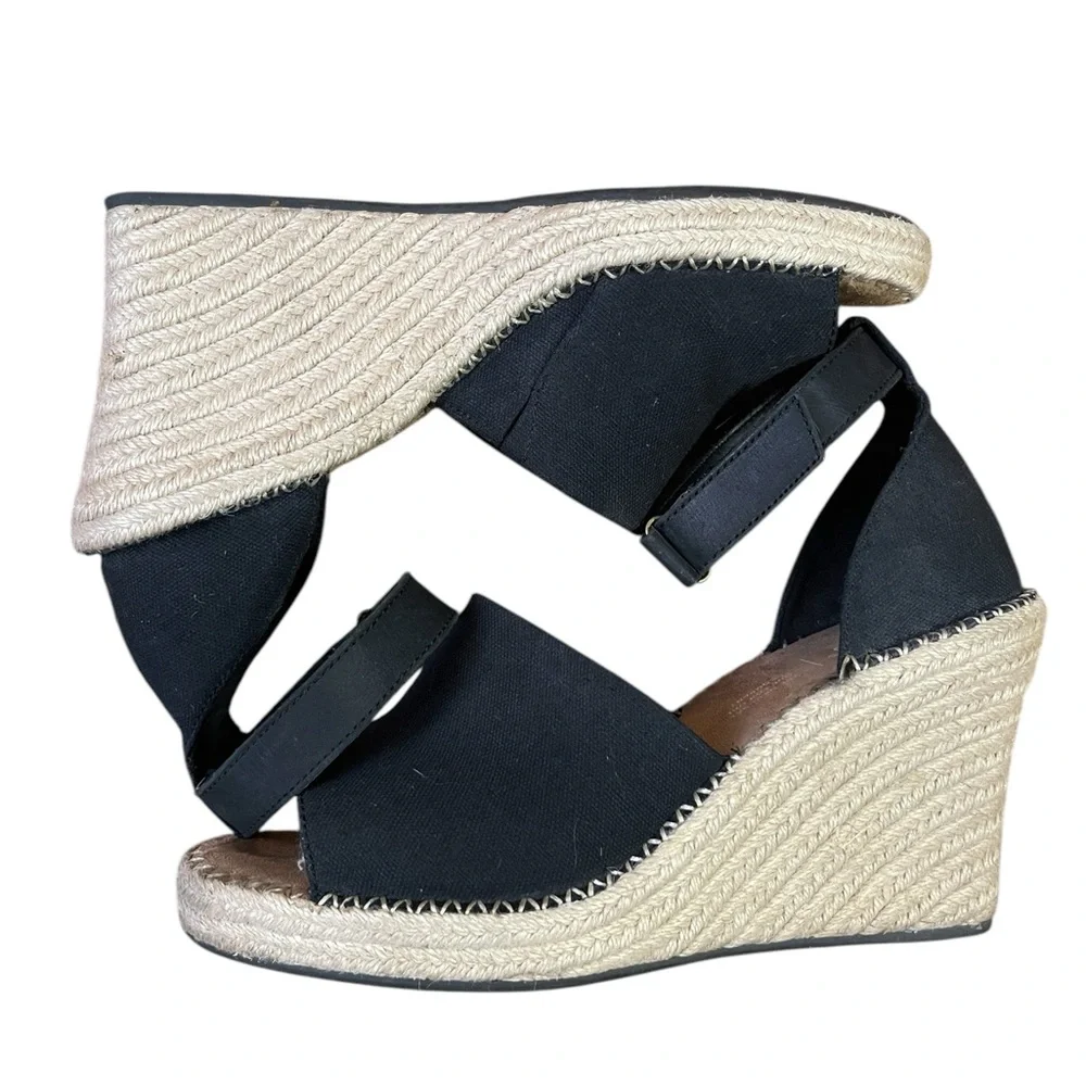 Wedge Marisol sandals‎ by Tom’s Ankle strap contrasting stitching Canvas Sz. 10